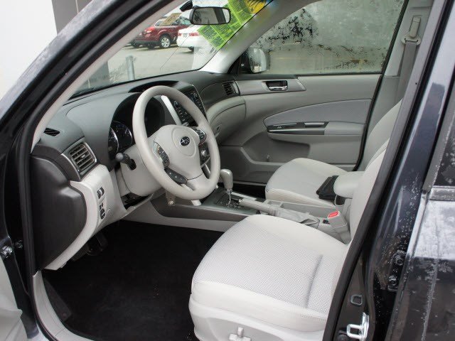 Subaru Forester 2012 photo 2