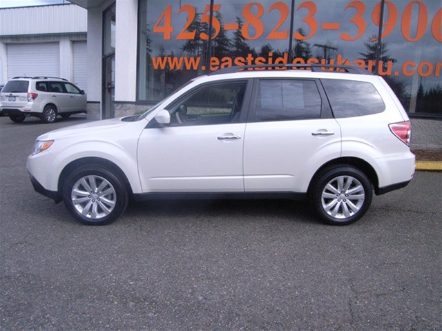 Subaru Forester 2012 photo 4