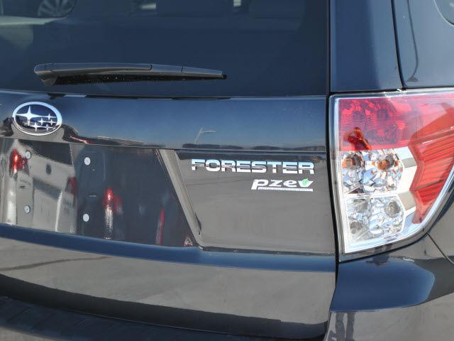 Subaru Forester 2012 photo 4