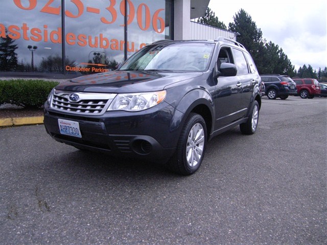 Subaru Forester 2012 photo 1