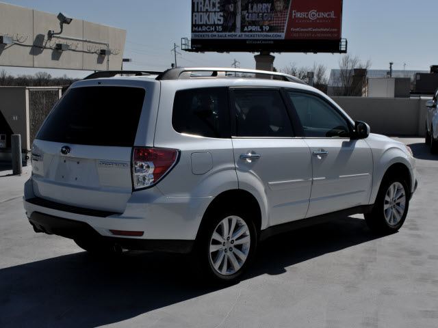 Subaru Forester 2012 photo 4