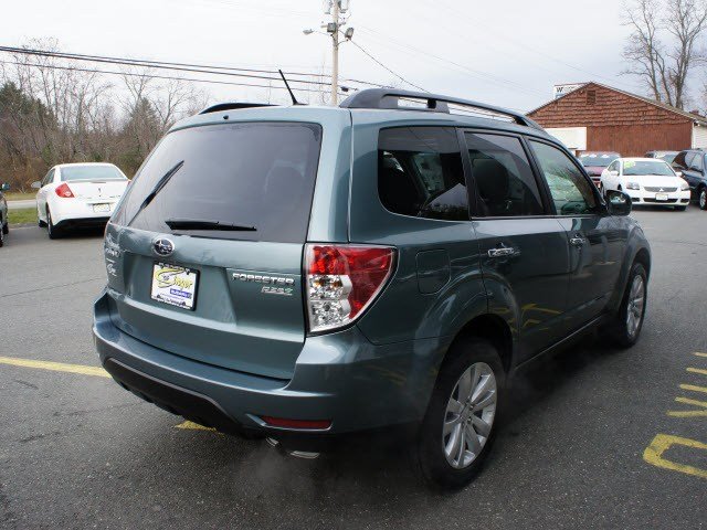 Subaru Forester 2012 photo 2