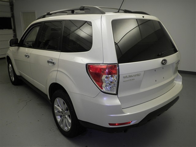 Subaru Forester 2012 photo 4