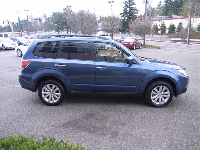 Subaru Forester 2012 photo 5