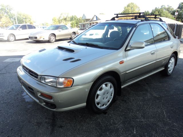 Subaru Impreza 2000 photo 2