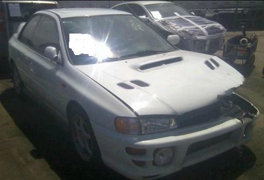 Subaru Impreza 2000 photo 2