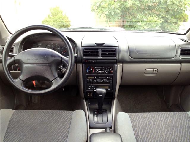 Subaru Impreza 2001 photo 2