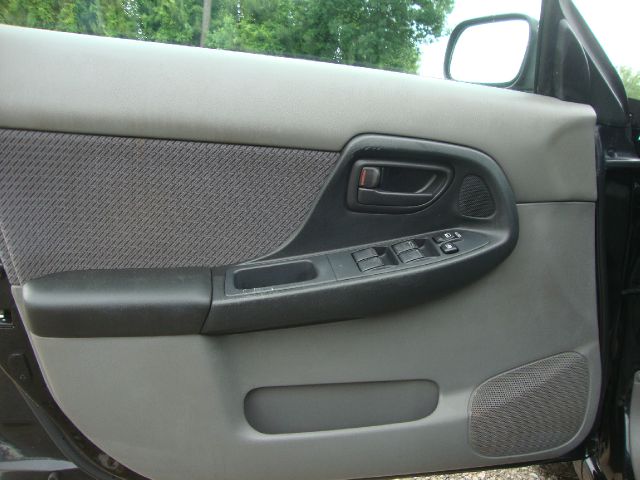 Subaru Impreza 2002 photo 25