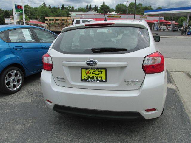 Subaru Impreza 2012 photo 2