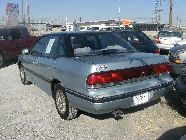 Subaru Legacy 1992 photo 1