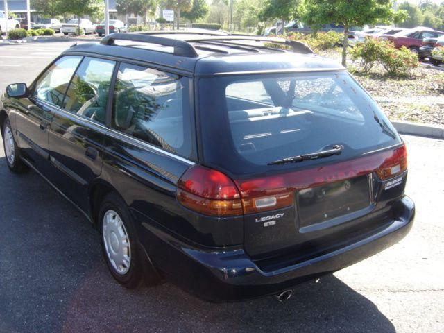 Subaru Legacy 1995 photo 1