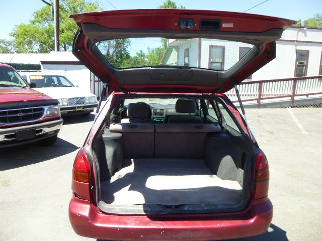 Subaru Legacy 1996 photo 2