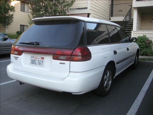 Subaru Legacy 1996 photo 1