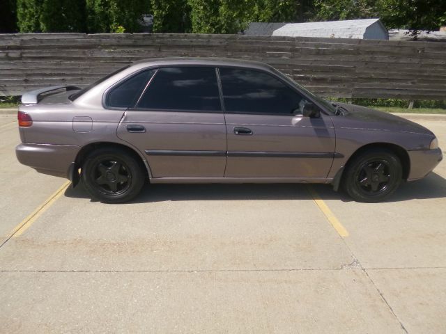 Subaru Legacy 1996 photo 2