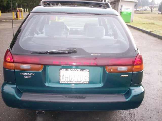 Subaru Legacy 1996 photo 1