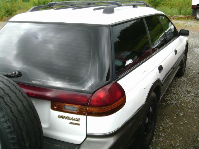 Subaru Legacy 1997 photo 4