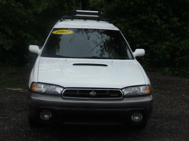 Subaru Legacy 1997 photo 1