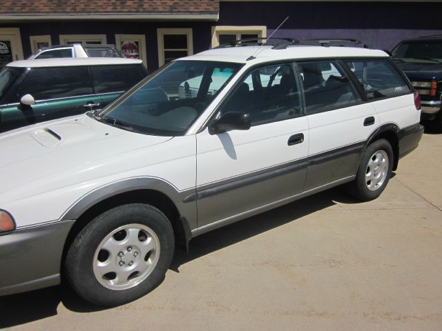 Subaru Legacy 1997 photo 1