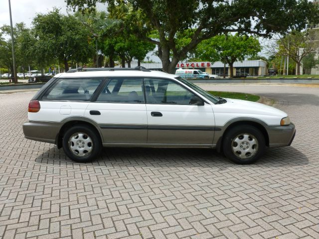 Subaru Legacy 1997 photo 16