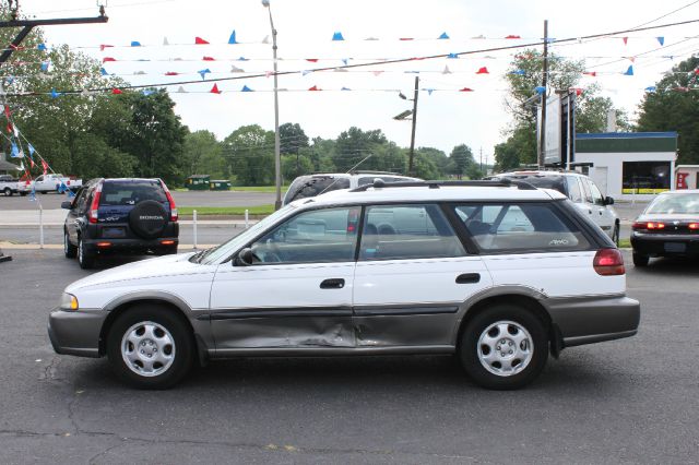 Subaru Legacy 1997 photo 4