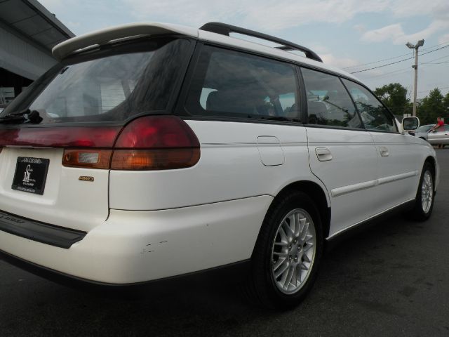 Subaru Legacy 1997 photo 8