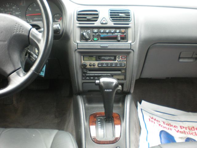 Subaru Legacy 1997 photo 1