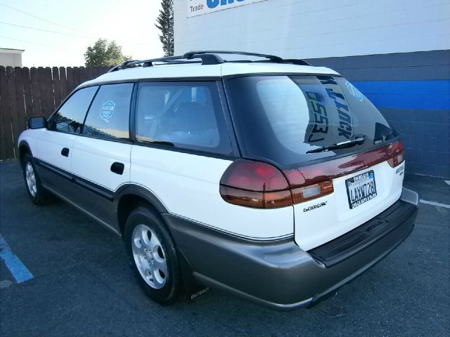 Subaru Legacy 1998 photo 3