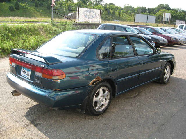 Subaru Legacy 1999 photo 3