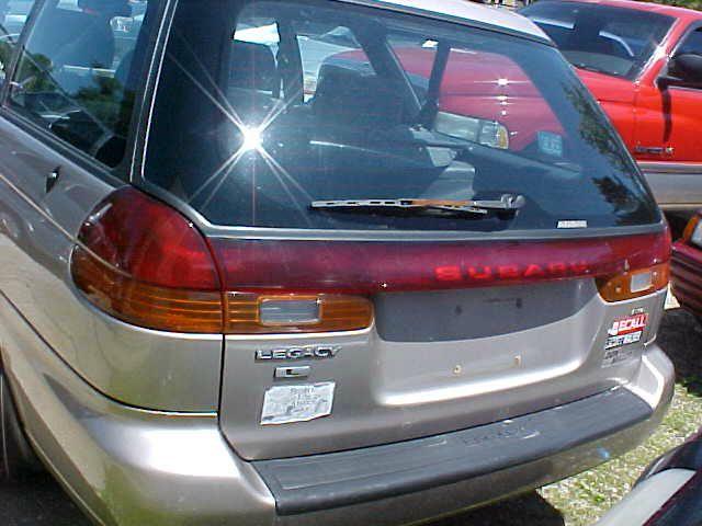 Subaru Legacy 1999 photo 1