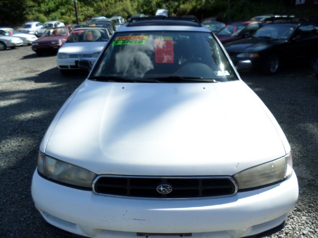 Subaru Legacy 1999 photo 4