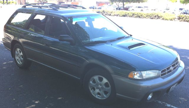 Subaru Legacy 1999 photo 1