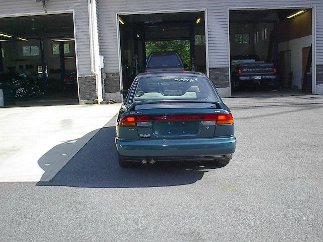 Subaru Legacy ESi Sedan