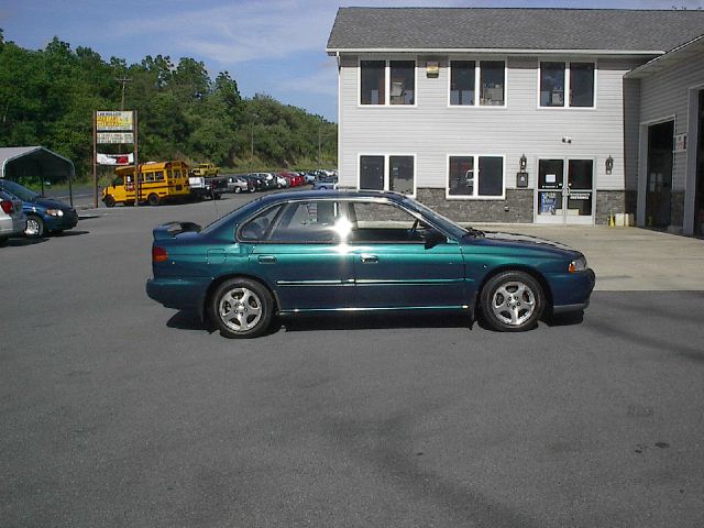 Subaru Legacy 1999 photo 1