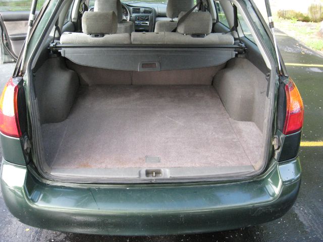 Subaru Legacy 2000 photo 6