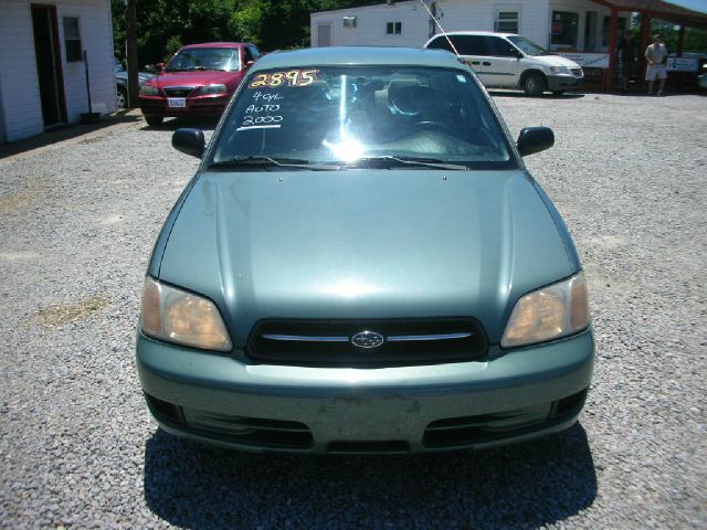 Subaru Legacy 2000 photo 4