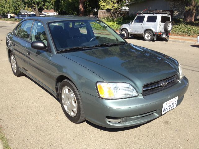 Subaru Legacy 2000 photo 2