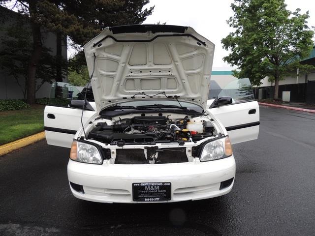 Subaru Legacy 2000 photo 12