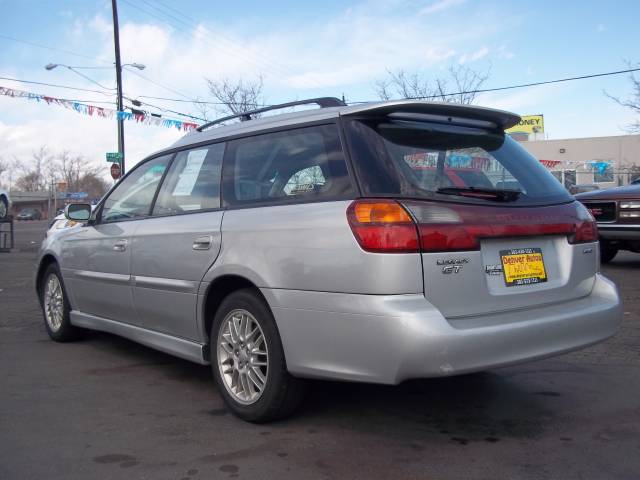 Subaru Legacy 2002 photo 1