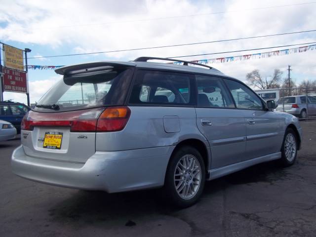 Subaru Legacy 2002 photo 2