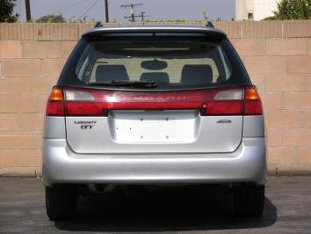 Subaru Legacy 2002 photo 3