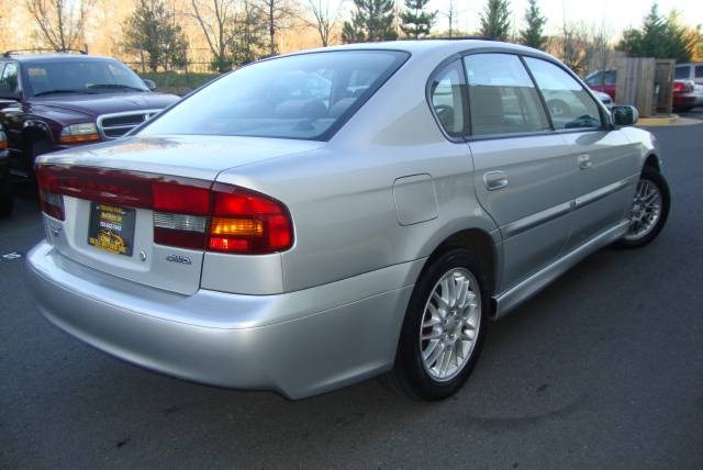 Subaru Legacy 2002 photo 4