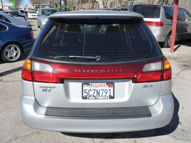 Subaru Legacy 2002 photo 4