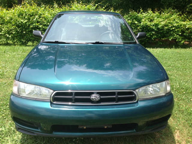 Subaru Legacy 2002 photo 1