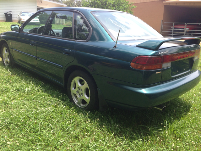 Subaru Legacy 2002 photo 9