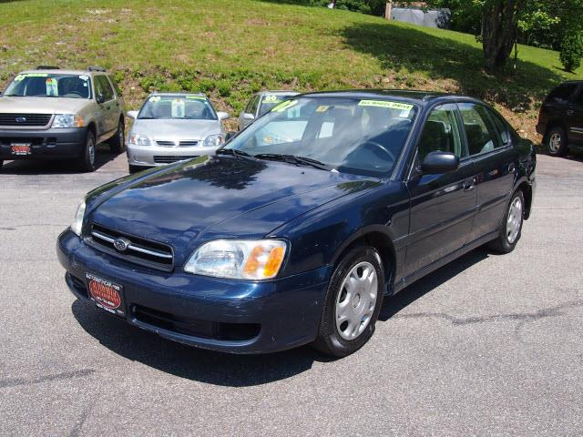 Subaru Legacy 2002 photo 1