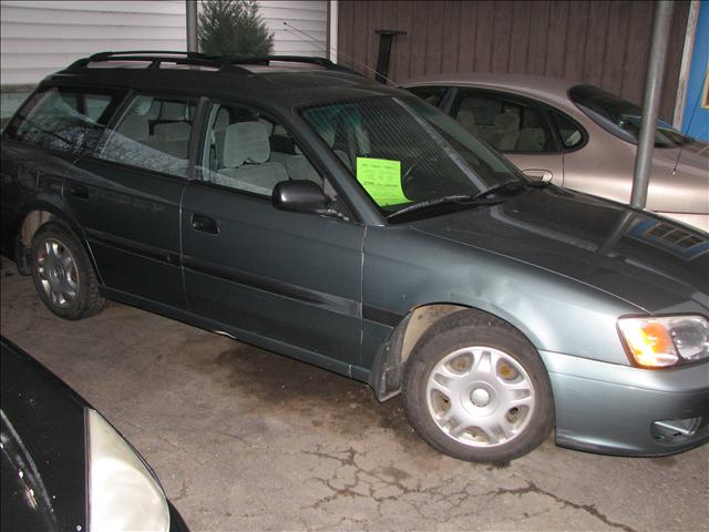 Subaru Legacy 2002 photo 1