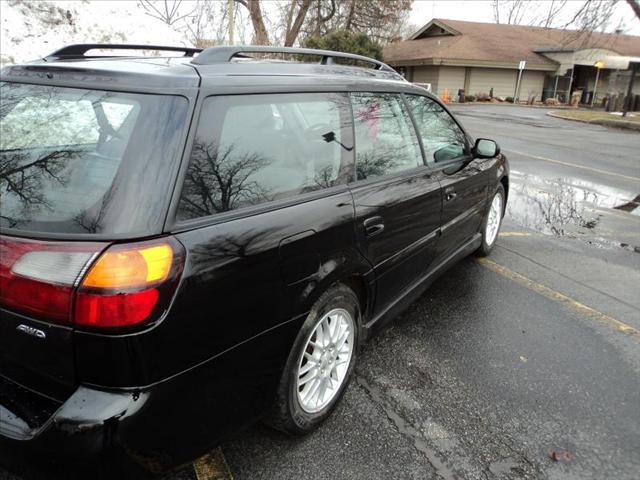 Subaru Legacy 2002 photo 1