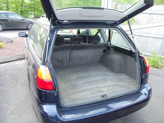 Subaru Legacy 2003 photo 3