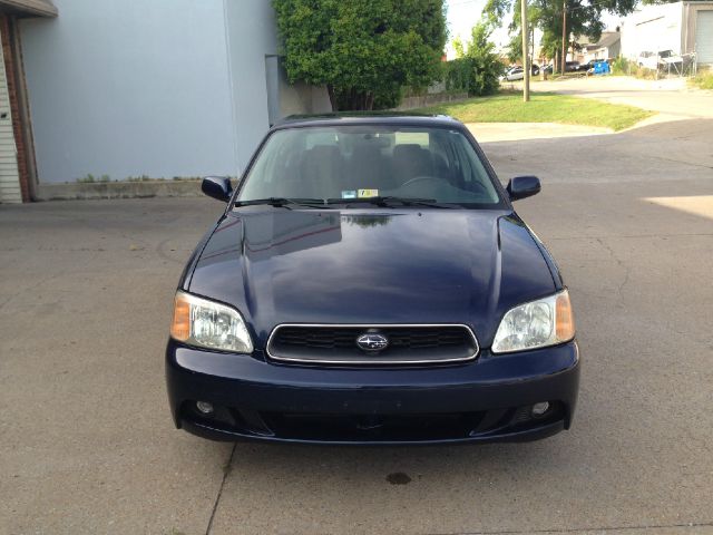 Subaru Legacy E-25 Sedan