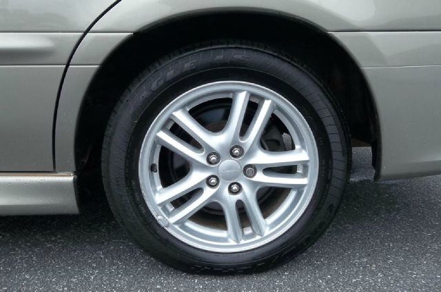 Subaru Legacy 2003 photo 23